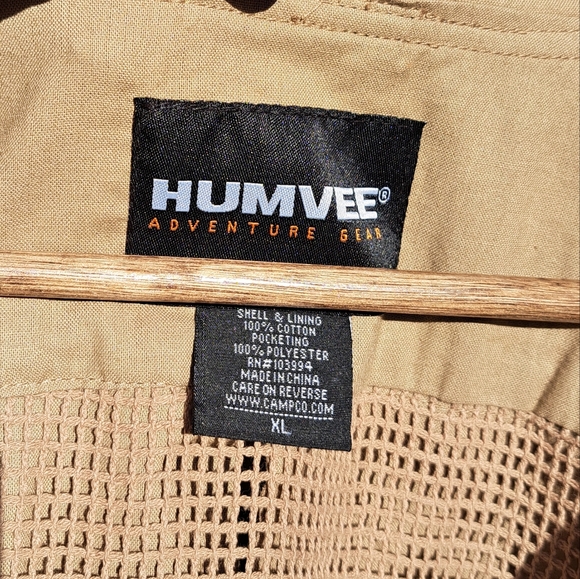 NWOT Humvee hunting/ fishing adventure vest XL. - Picture 3 of 6